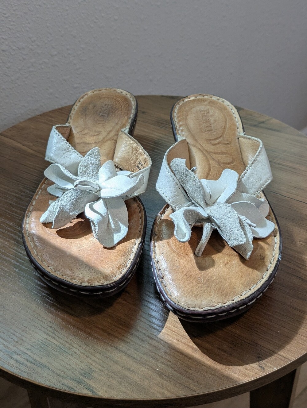 Y2K Born Leather Tease White Floral Wedge Sandals